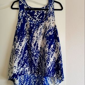 Current Affairs Flowy tank, size large, blue and white